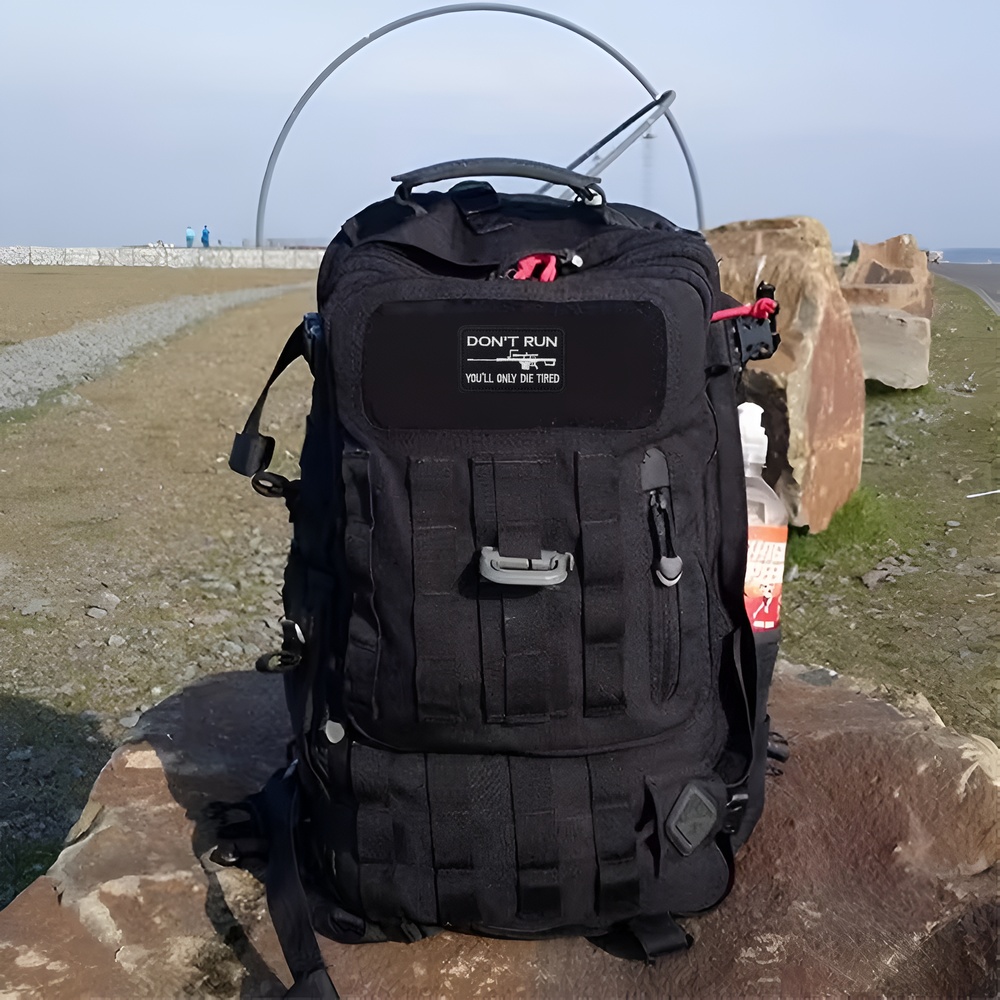 DON'T RUN Fun Meme citación de - Rucksack Military Style reseña y precio